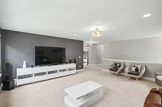 Builiding view fifteen for 6147 Birchcrest, Commerce Township, MI. 48382