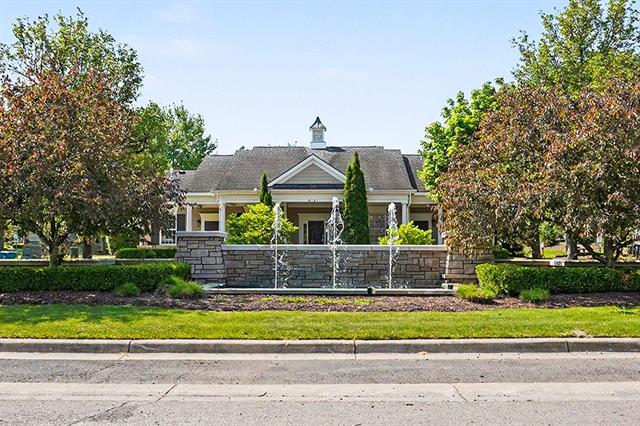 Builiding view forty seven for 6147 Birchcrest, Commerce Township, MI. 48382