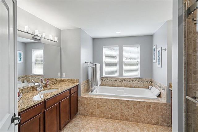 Builiding view nineteen for 6147 Birchcrest, Commerce Township, MI. 48382