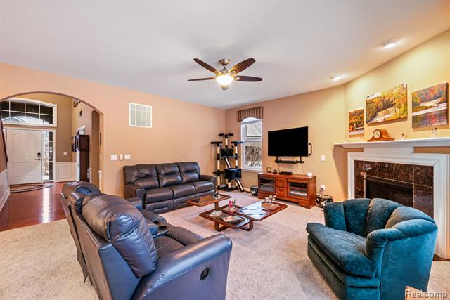 Builiding view fifteen for 146 Crosbie, Lake Orion, MI. 48362