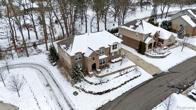 Builiding view fifty seven for 146 Crosbie, Lake Orion, MI. 48362