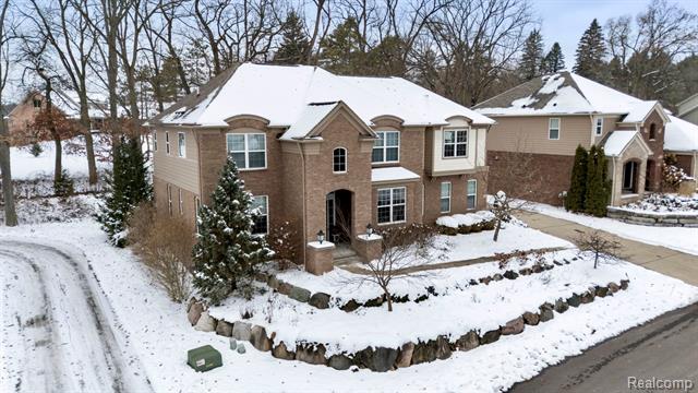 Builiding view fifty six for 146 Crosbie, Lake Orion, MI. 48362