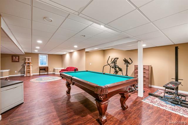 Builiding view fifty two for 146 Crosbie, Lake Orion, MI. 48362