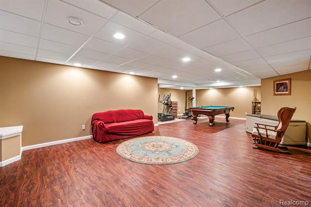 Builiding view forty nine for 146 Crosbie, Lake Orion, MI. 48362