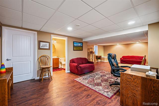 Builiding view forty seven for 146 Crosbie, Lake Orion, MI. 48362