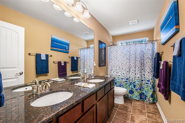 Builiding view forty two for 146 Crosbie, Lake Orion, MI. 48362