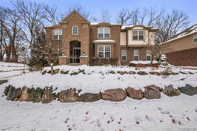 Builiding view one for 146 Crosbie, Lake Orion, MI. 48362