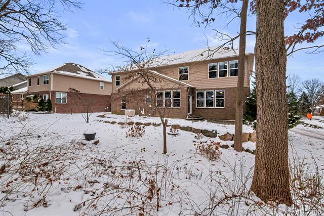 Builiding view seventy one for 146 Crosbie, Lake Orion, MI. 48362