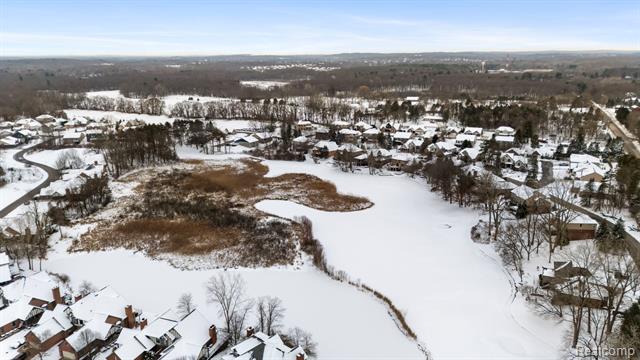 Builiding view seventy six for 146 Crosbie, Lake Orion, MI. 48362