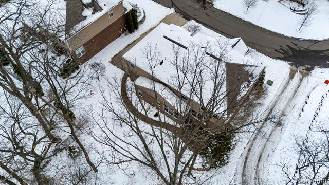 Builiding view seventy three for 146 Crosbie, Lake Orion, MI. 48362