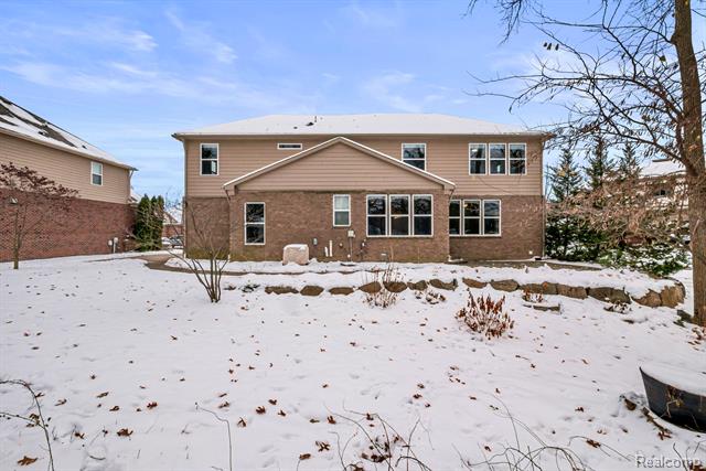 Builiding view seventy for 146 Crosbie, Lake Orion, MI. 48362