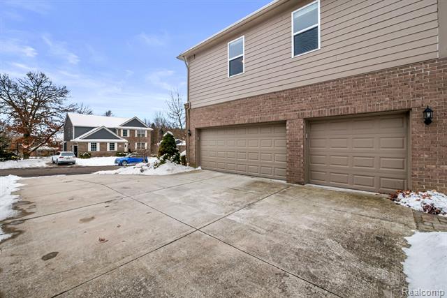 Builiding view sixty five for 146 Crosbie, Lake Orion, MI. 48362