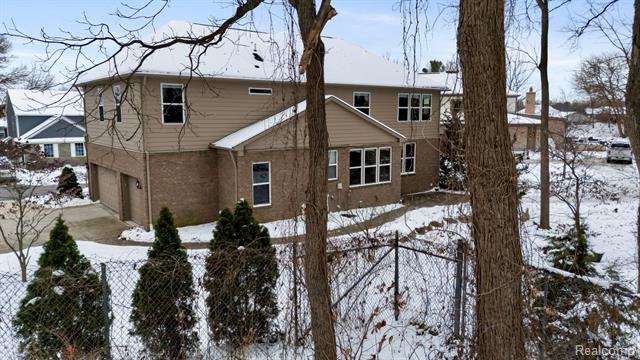 Builiding view sixty three for 146 Crosbie, Lake Orion, MI. 48362