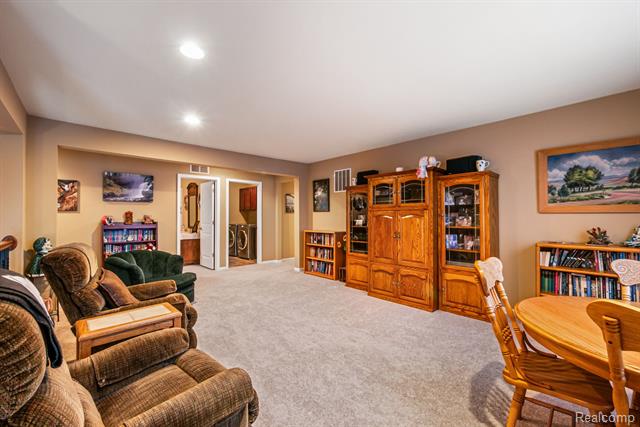 Builiding view thirty eight for 146 Crosbie, Lake Orion, MI. 48362