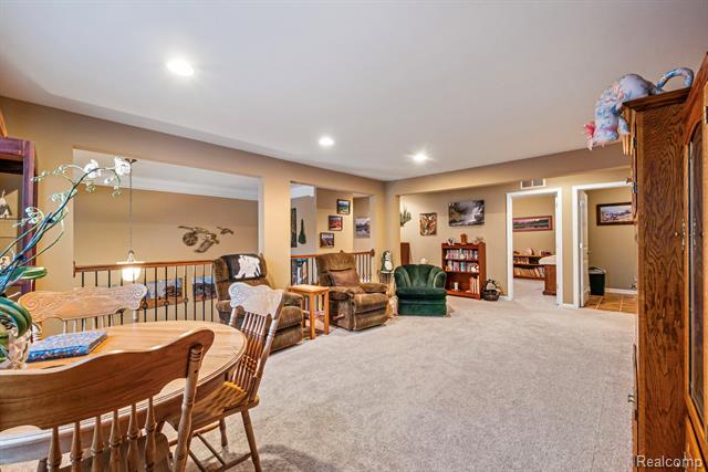 Builiding view thirty seven for 146 Crosbie, Lake Orion, MI. 48362