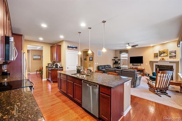 Builiding view twenty two for 146 Crosbie, Lake Orion, MI. 48362