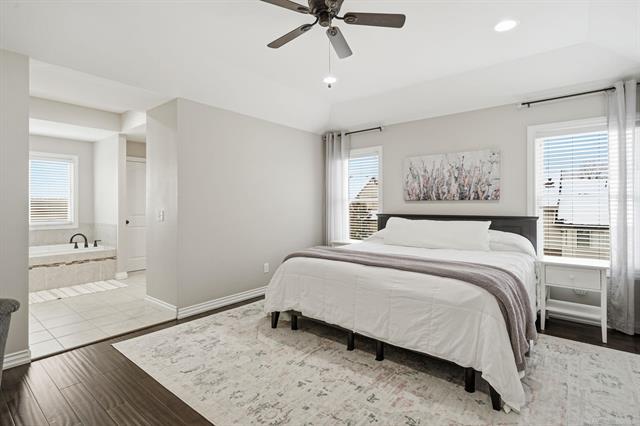 Builiding view ten for 922 Chelsea, Oxford, MI. 48371