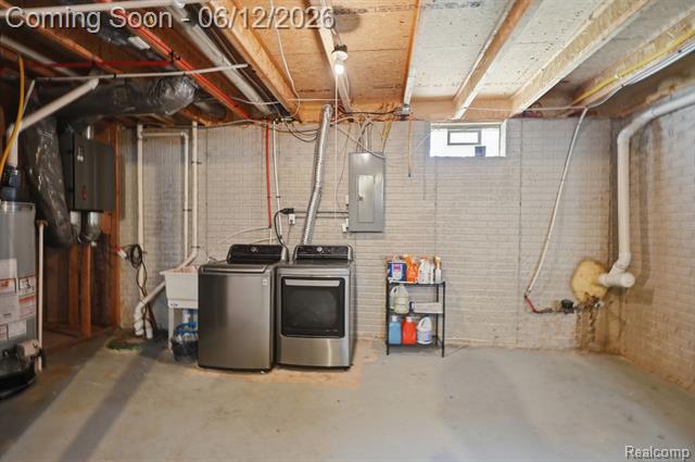 Builiding view twenty five for 311 Ferry, Pontiac, MI. 48341