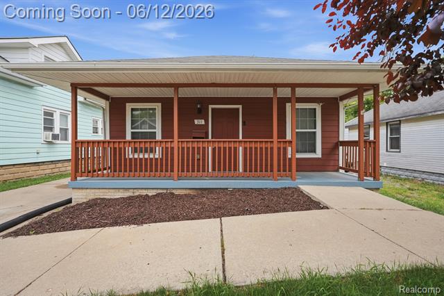 front view for 311 Ferry, Pontiac, Mi. 48341
