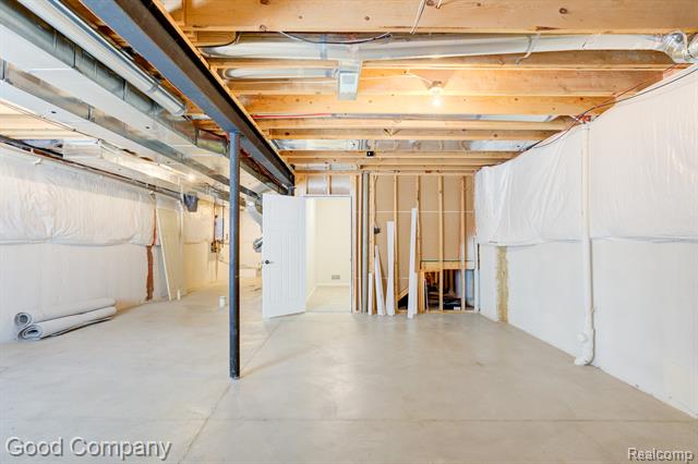 Builiding view seventy one for 820 Baldwin, Royal Oak, MI. 48067