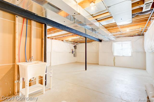 Builiding view seventy two for 820 Baldwin, Royal Oak, MI. 48067
