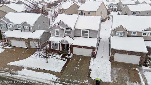 Builiding view fifty eight for 27316 Victoria, Novi, MI. 48374