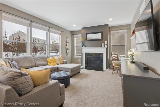 Builiding view nineteen for 27316 Victoria, Novi, MI. 48374