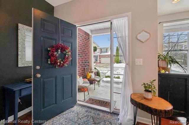 Builiding view one for 27316 Victoria, Novi, MI. 48374