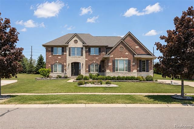Builiding view one for 47576 Valencia, Novi, MI. 48374