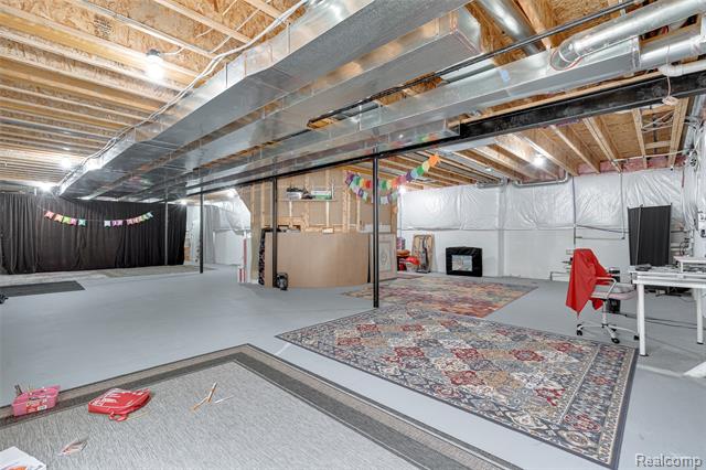 Builiding view seventy three for 47576 Valencia, Novi, MI. 48374