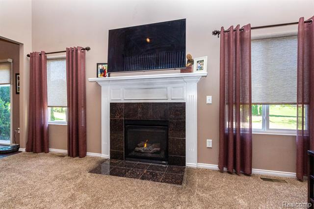 Builiding view eight for 2110 Mayflower, Troy, MI. 48085