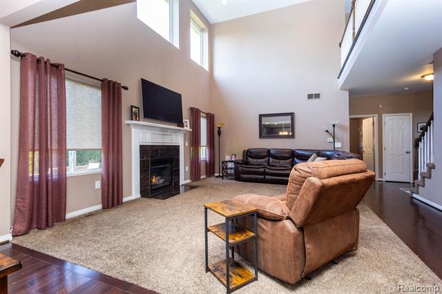 Builiding view five for 2110 Mayflower, Troy, MI. 48085