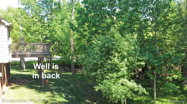 Builiding view seven for 10295 Northridge, White Lake, MI. 48386