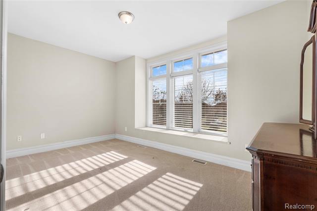 Builiding view sixteen for 4489 Cedarhill, Auburn Hills, MI. 48326