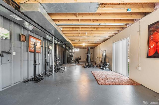 Builiding view thirty three for 4489 Cedarhill, Auburn Hills, MI. 48326