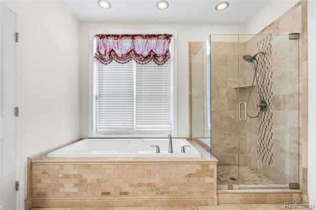 Builiding view twenty one for 4489 Cedarhill, Auburn Hills, MI. 48326