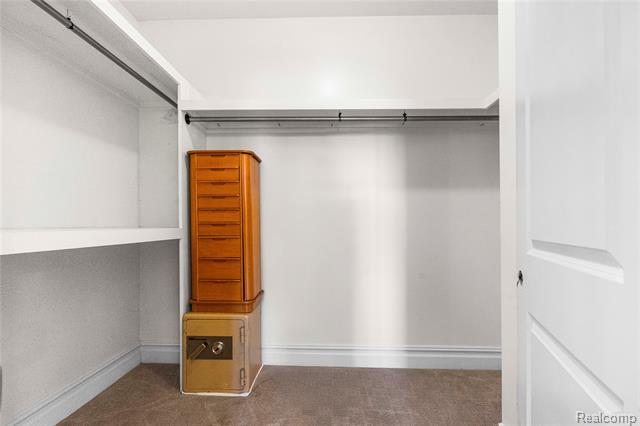 Builiding view twenty two for 4489 Cedarhill, Auburn Hills, MI. 48326