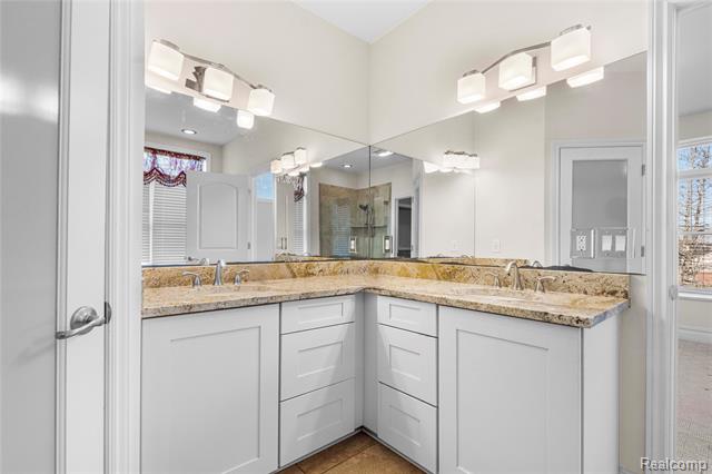 Builiding view twenty for 4489 Cedarhill, Auburn Hills, MI. 48326