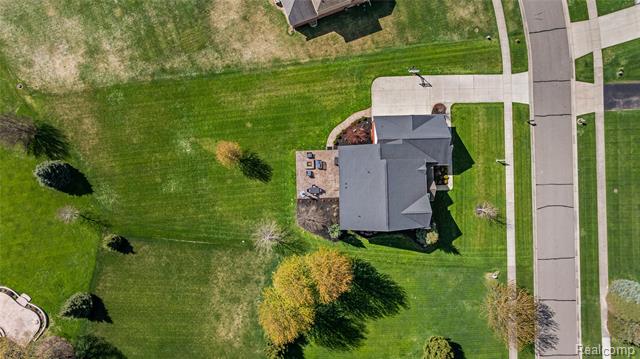 Builiding view nine for 801 Watersmeet, Oxford, MI. 48371