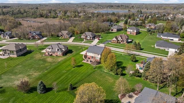 Builiding view seven for 801 Watersmeet, Oxford, MI. 48371
