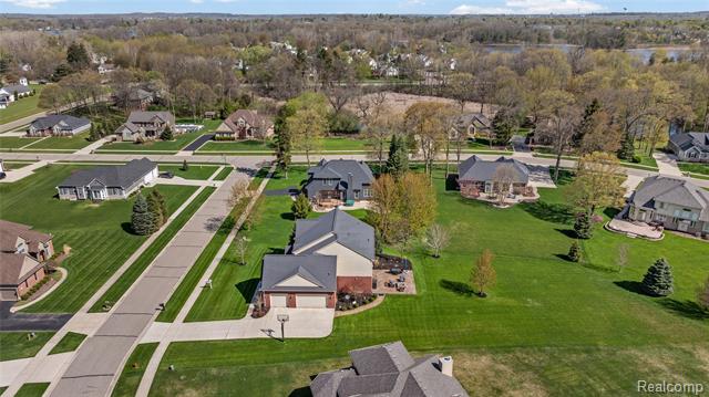 Builiding view six for 801 Watersmeet, Oxford, MI. 48371