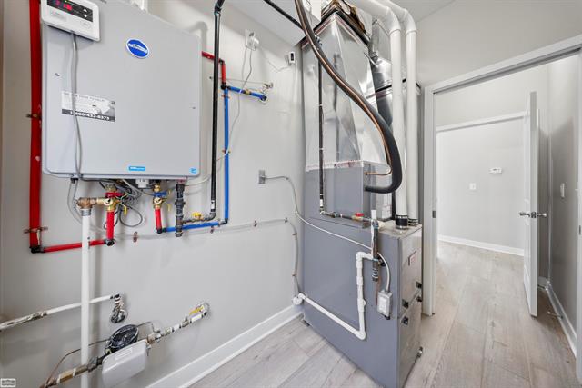 Builiding view twelve for 403 Voorheis, Pontiac, MI. 48341