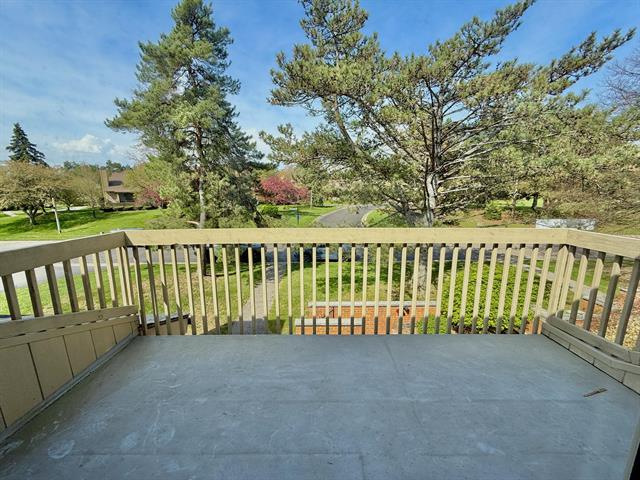 Builiding view nineteen for 1651 S Hill, Bloomfield Hills, MI. 48304
