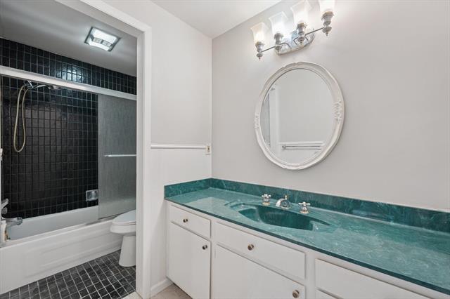 Builiding view eighteen for 1525 S Hill, Bloomfield Hills, MI. 48304