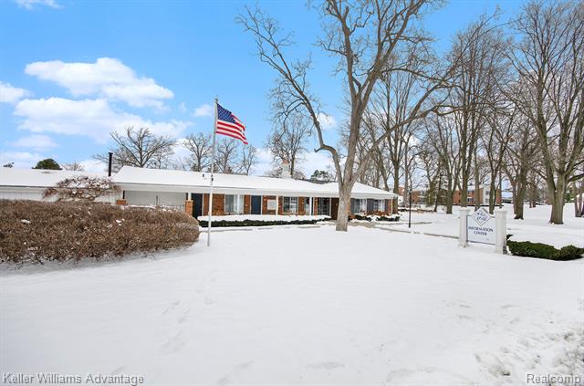 Builiding view fourteen for 426 Fox Hills N # A-1, Bloomfield Hills, MI. 48304