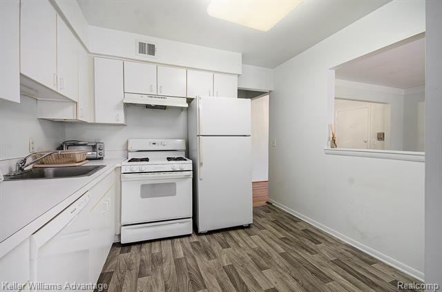 Builiding view nine for 426 Fox Hills N # A-1, Bloomfield Hills, MI. 48304