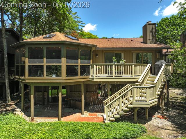 Builiding view eight for 3709 Wabeek Lake W, Bloomfield Hills, MI. 48302