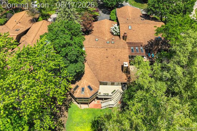 Builiding view forty one for 3709 Wabeek Lake W, Bloomfield Hills, MI. 48302