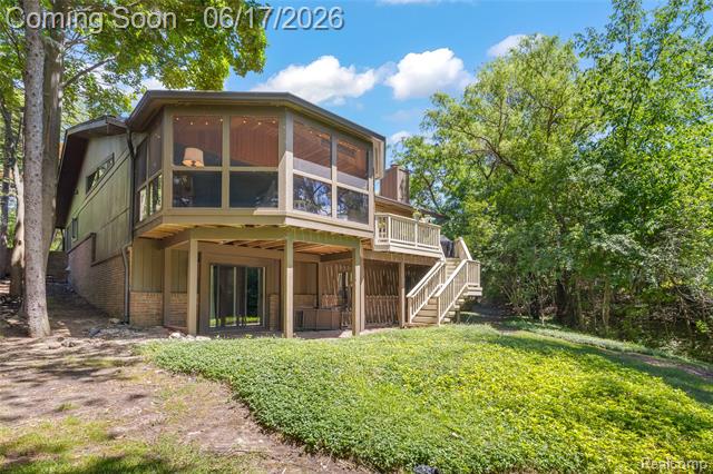Builiding view six for 3709 Wabeek Lake W, Bloomfield Hills, MI. 48302