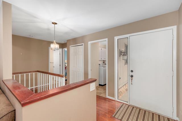 Builiding view five for 4644 Laurel Club, West Bloomfield, MI. 48323